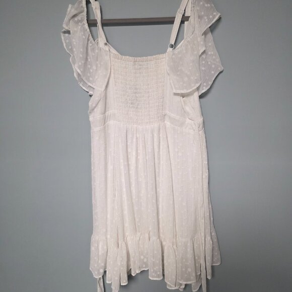 NWT Torrid White Clip Dot Ruffle Hem Dress 1X 14โ16 Summer Strappy Bridal Fairy - Picture 7 of 7